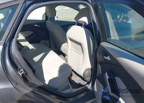 2015 Ford Focus Se from USA, damaged, VIN 1FADP3FE5FL298477